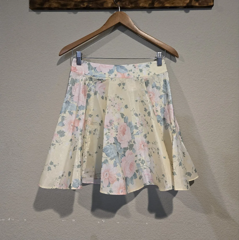 Selkie Paper Doll Floral Skirt - Picture 4 of 9